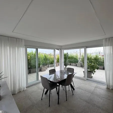 Sky Terrace Escape In * Rom